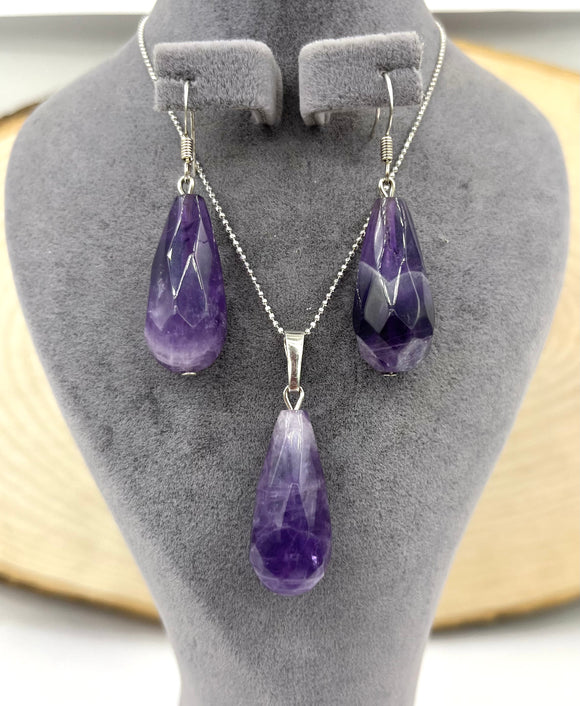 Amethyst Set with Silver Detail